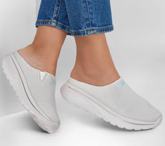 Skechers Relaxed Fit: GO WALK Arch Fit N-Joy - Katie