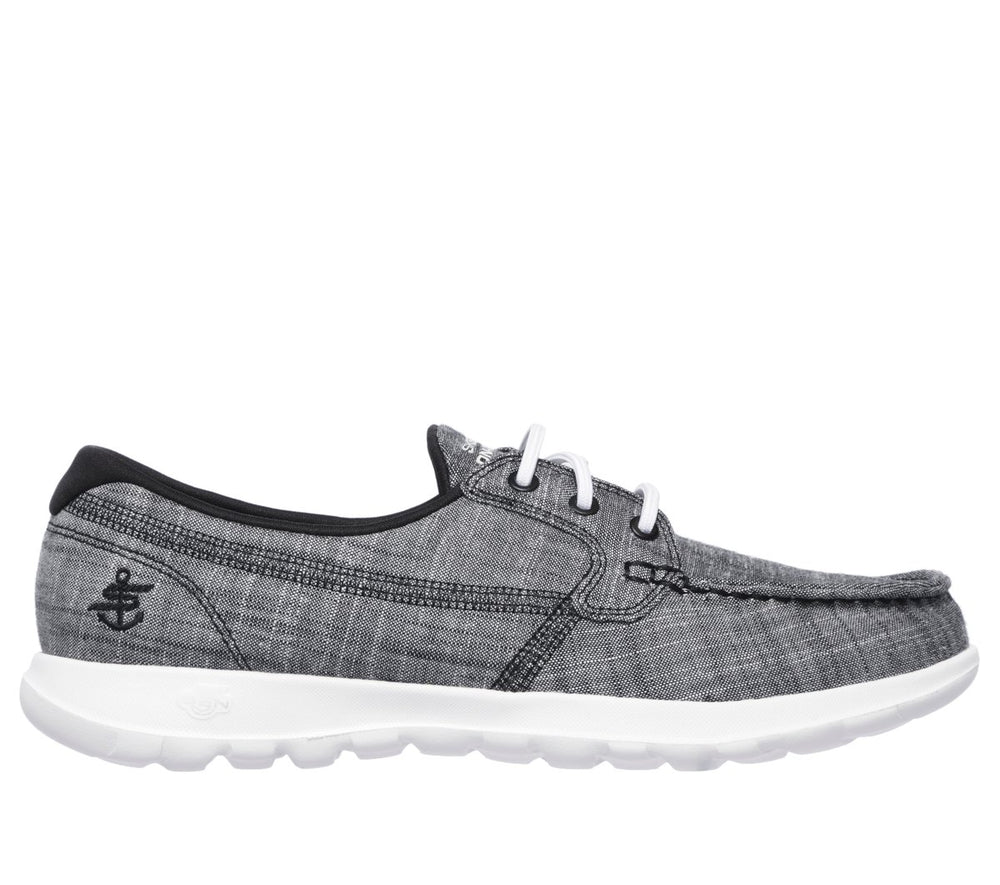 BLACK / WHITE,6.0,Medium