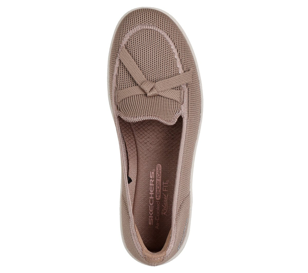 Skechers Relaxed Fit: Parallel Lite - Soaring Softly